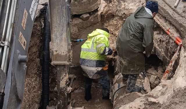 Van’da ana su hattındaki arıza giderildi
