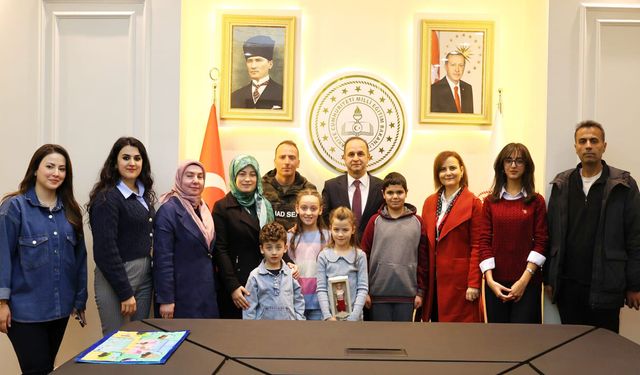 Van’da yarışmada dereceye giren öğrenciler ödüllendirildi