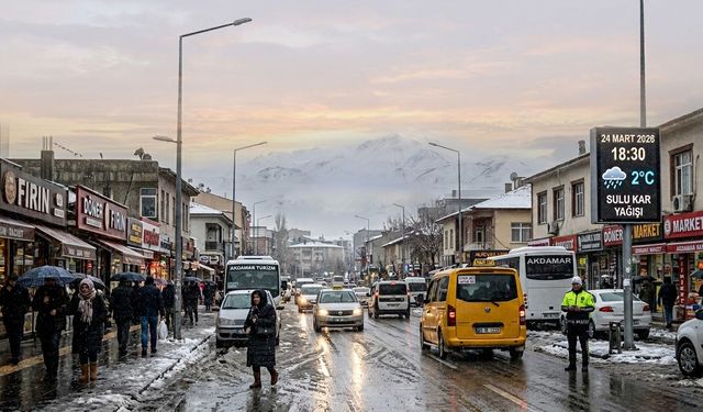 Van’da kış geri geldi: Meteoroloji’den "sulu kar" uyarısı