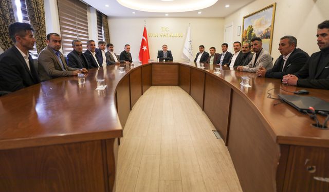 Bahçesaraylı muhtarlar sorun ve taleplerini Vali Balcı’ya iletti