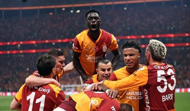 Derbide Galatasaray Fenerbahçe’yi 3 golle geçti!