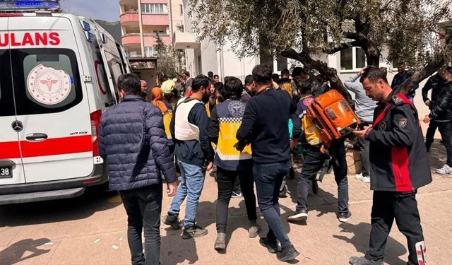 Okulda silah sesleri yükseldi! Ölü ve yaralılar var