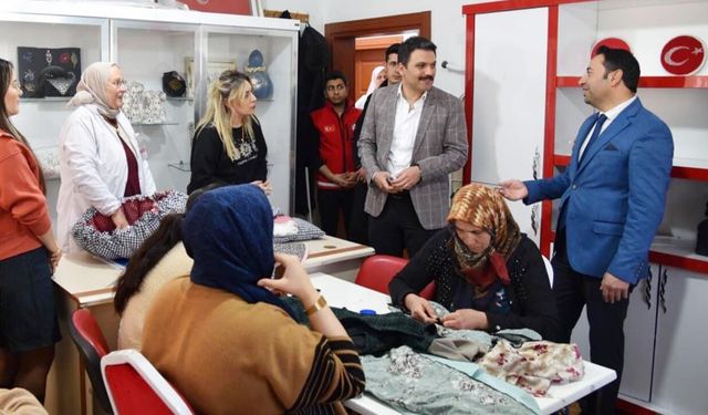 İpekyolu Kaymakamı Gilan’dan ADEM kursiyerlerine ziyaret
