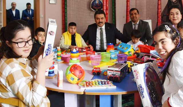İpekyolu’nda engelsiz yaşam merkezine anlamlı ziyaret