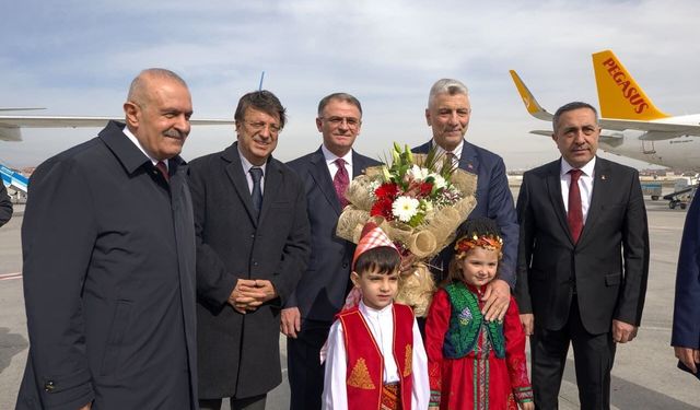 Ticaret Bakanı Bolat Van’a geldi!