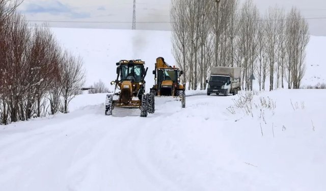 Van kara teslim: 151 yerleşim yerinin yolu kapalı