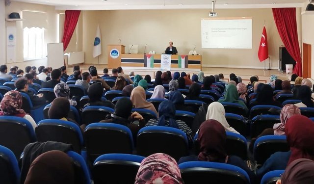 Van YYÜ’de ümmet düşüncesi ve mezhep taassubu konuşuldu