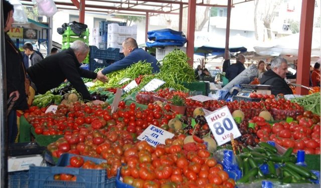 Van'da 14 Nisan Hal Fiyatları: Meyve ve Sebze Fiyatları Ne Kadar?