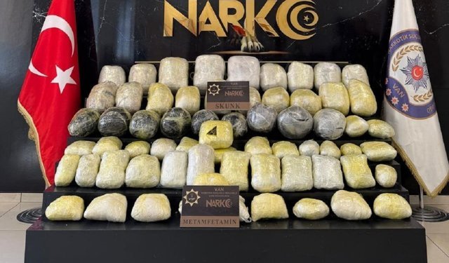 Van’da zehir tacirleri ve sokak satıcılarına operasyon!