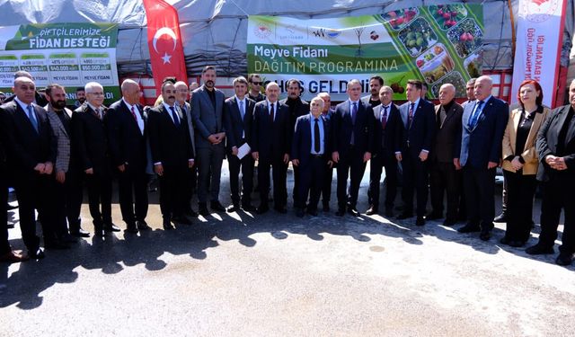 Van’da çiftçilere 650 bin fidan dağıtıldı