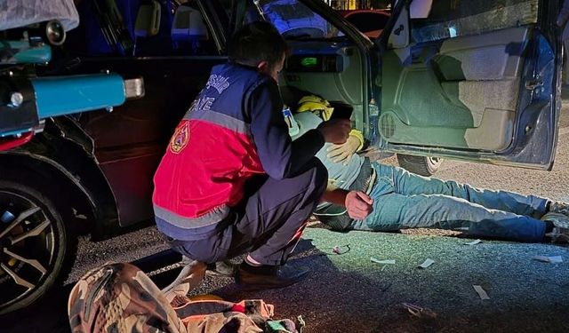 Van'da iki araç çarpıştı: 7 yaralı...