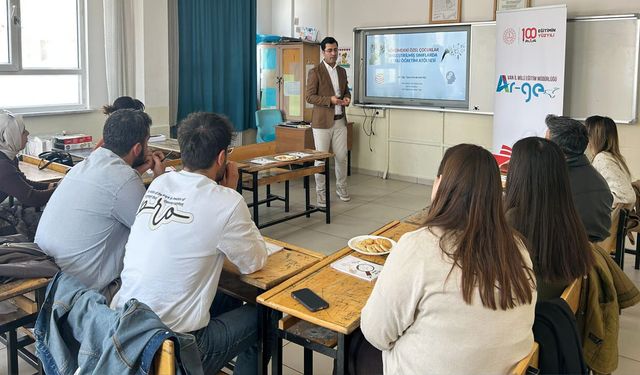 Van’da köy öğretmenlerine özel eğitim desteği