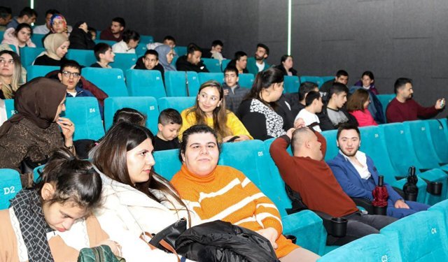 Van’da özel gereksinimli bireyler sinemayla buluştu