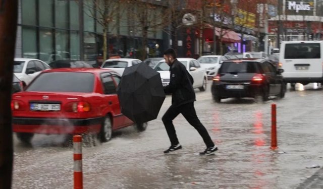 Van’da yağışlı hava ne zaman sona erecek? Meteoroloji tarih verdi…