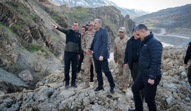 Bakan Yardımcısı Çelik’ten Van- Hakkâri karayolu açıklaması