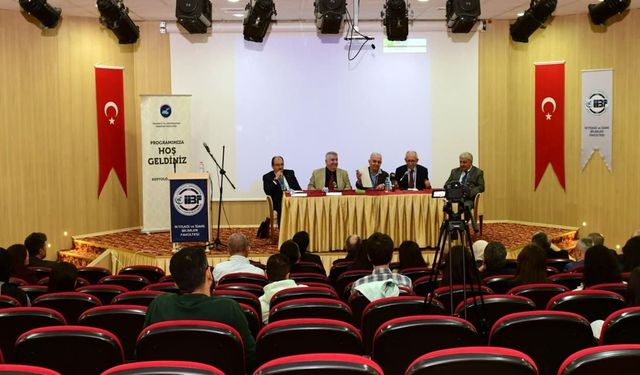 Van YYÜ Sosyoloji Bölümü 30. kuruluş yıl dönümünü özel bir panelle kutladı