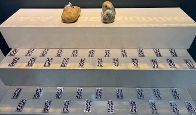 Van’da çok sayıda silah ve zehirli madde ele geçirildi