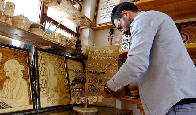 Bahçesaray’ın ceviz ağaçları sanat eserine dönüşüyor!