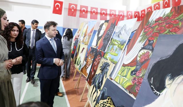 Başkale’de Hayat Boyu Öğrenme Haftası Sergisi açıldı