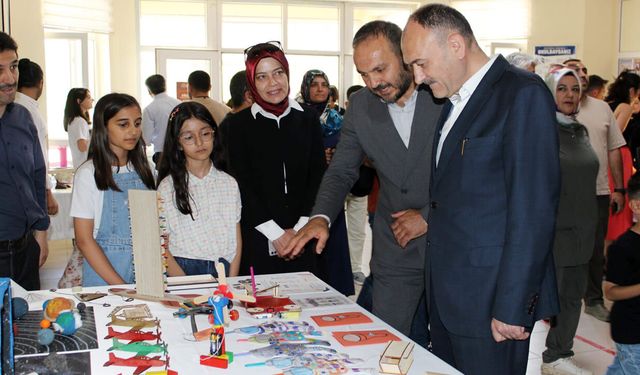 Edremit BİLSEM yıl sonu sergisi yoğun ilgi gördü