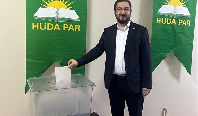 HÜDA PAR Edremit İlçe Başkanı Murat İtah güven tazeledi