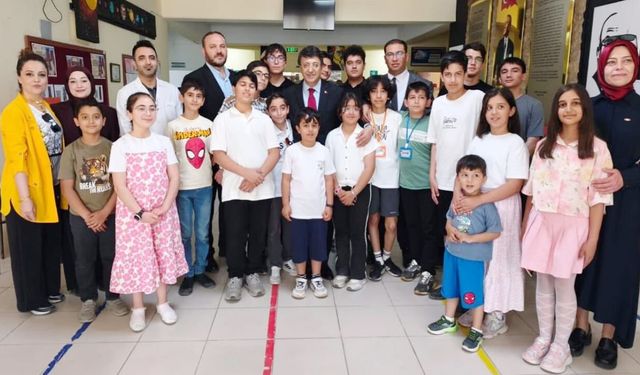 Milletvekili Türkmenoğlu’ndan BİLSEM yıl sonu sergisine ziyaret