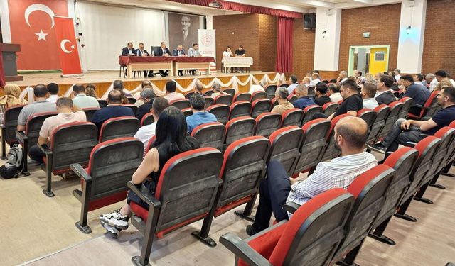 Tuşba’da yıl sonu müdürler kurulu toplantısı gerçekleştirildi