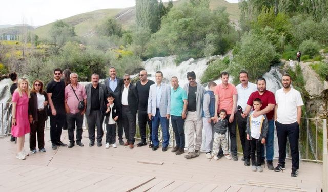 Van basını Muradiye’nin doğal güzelliklerini yerinde keşfetti