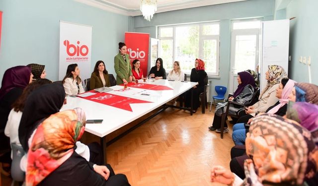 Van YYÜ’de kadınlara özel sağlıklı beslenme söyleşisi