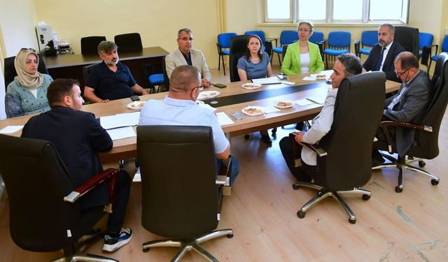 Van YYÜ’de kalite odaklı YGG toplantıları Eczacılık Fakültesi’nde sürdürüldü