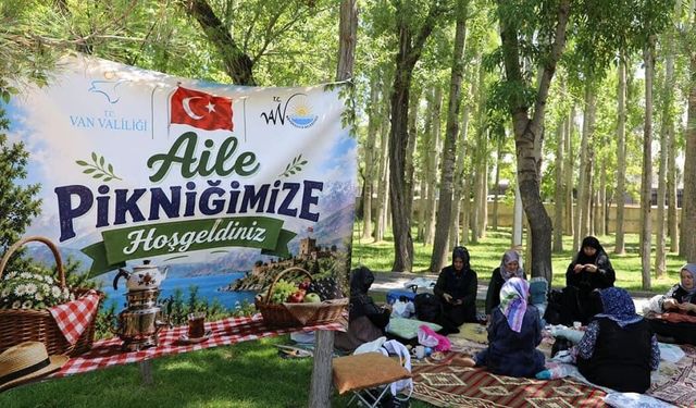 Van’da ADEM kursiyerleri aile pikniğinde buluştu