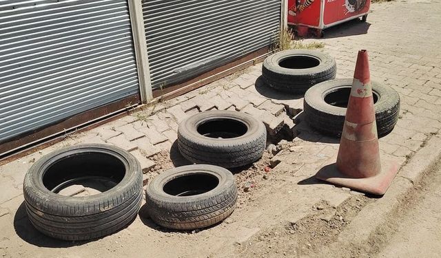 Van’da çöken kaldırım tehlike saçıyor