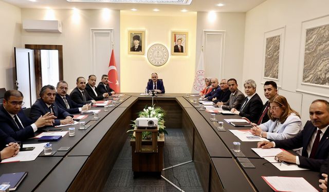 Van’da LGS öncesi değerlendirme ve hazırlık toplantısı gerçekleştirildi