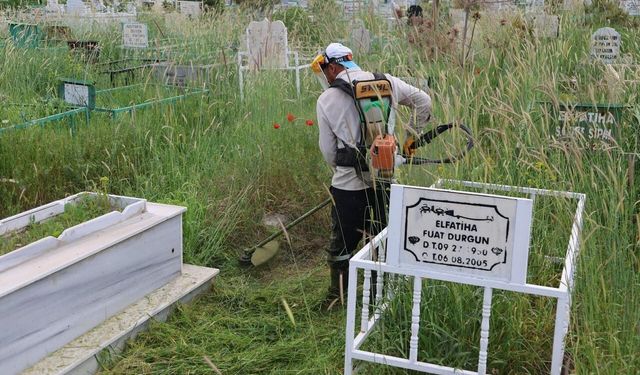 Van’da mezarlıklarda bakım ve temizlik çalışması