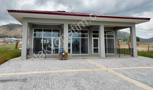 Van’da TOKİ’ye ait iş yeri satışa çıkarıldı
