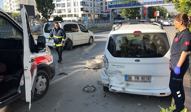 İpekyolu Caddesi’nde zincirleme trafik kazası