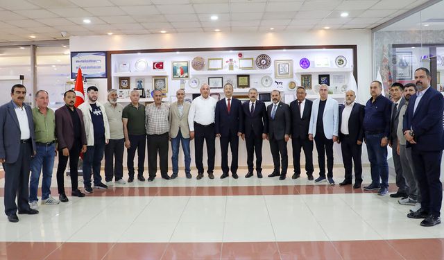 Kırgızistan Büyükelçisi Kazakbaev’den Van TSO'ya ziyaret