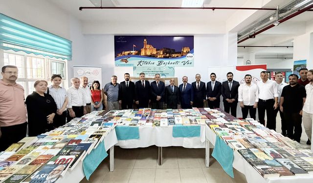 Kitap Van Projesiyle gençler yeni eserlerle buluşuyor