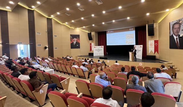 Müdür Şişman, muhtarlarla tarımsal üretimi değerlendirdi