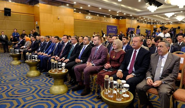 Van Gölü için tarihi zirve: Sürdürülebilir Gelecek Çalıştayı başladı