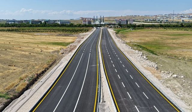 Van Gölü Sahil Yolu’nun 4. etabı açılışa hazırlanıyor