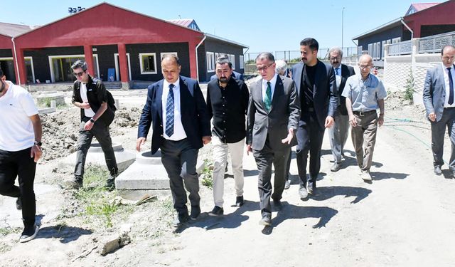 Van'a yeni okullar, hastaneler ve kültür merkezleri kazandırılıyor