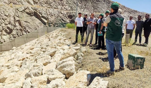 Van'da Baklatepe Göleti'nde son doğru…