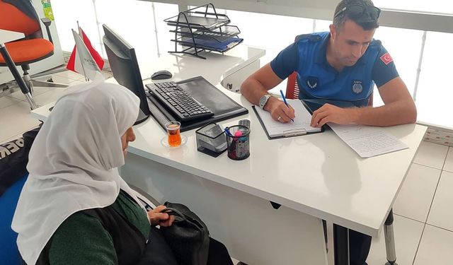 Van’da bulunan kayıp çanta sahibine teslim edildi