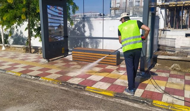 Van’da mobil temizlik ve yıkama çalışmaları sürüyor