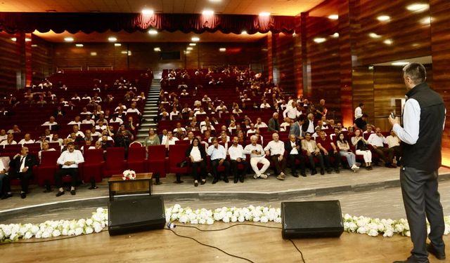 Van'da muhtarlar akademisi toplantısı düzenlendi