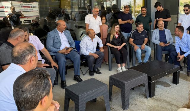 Başkan Adayı Bayram, galericiler sitesi esnafının taleplerini dinledi
