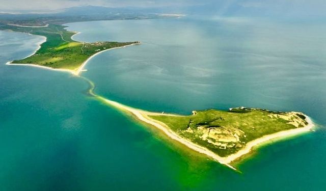 Kandaşoğlu'ndan Van Gölü için turizm master planı çağrısı