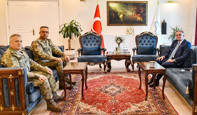 Van 6. Hudut Tugay Komutanı değişti