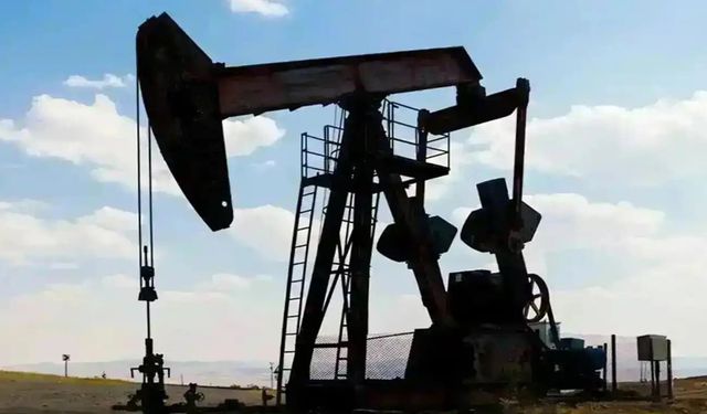 Brent petrol 98 dolara dayandı! Piyasalarda yükseliş sürüyor